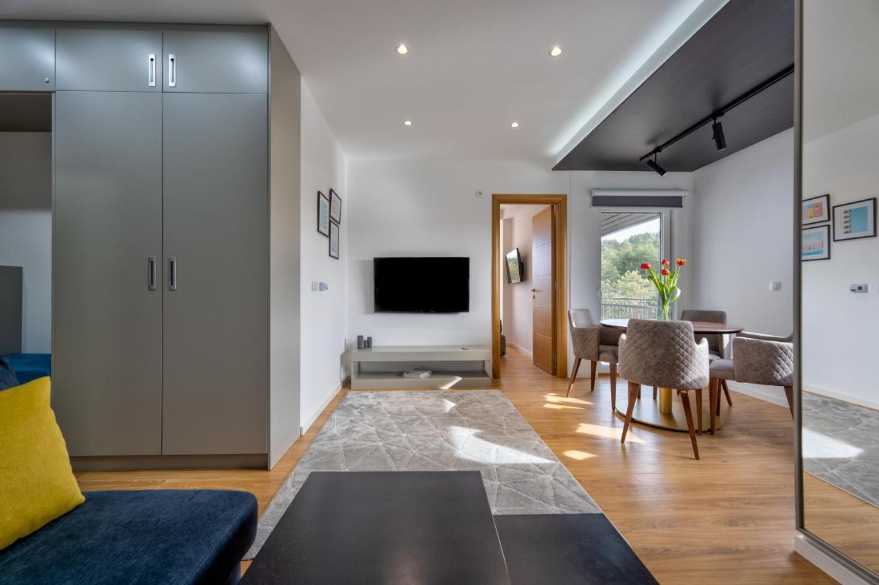 Gondola View Apartment